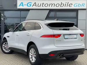 Jaguar F-Pace Portfolio AWD-Soundsystem-Rückfahrkamera Bild 5