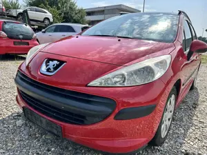 Peugeot 207 SW 95 VTi Tendance Panorama,Klima.