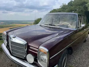 Mercedes-Benz W 114/115 Strich-Acht 200 D/8