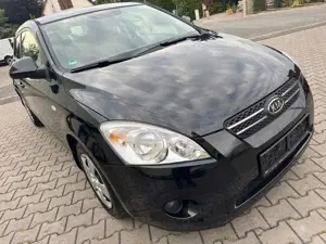 Kia Ceed / cee'd LX