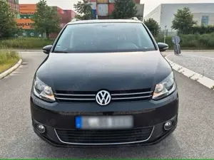 Volkswagen Touran Touran 1.6 TDI DSG 7-Sitzer Rückfahrkamera Navi Sc