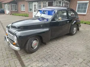 Volvo PV544 Sicherheitsgurte, Radio