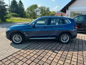 BMW X3 Baureihe X3 xDrive 20 d aus 1. Hand Bild 2