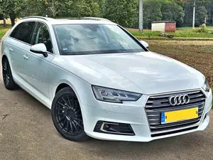 Audi A4 TOP Audi A4 Avant quattro TÜVNEU*PANO*KAMER*ACC