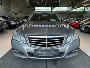 Mercedes-Benz E 200 CGI BE AVANTGARDE COMAND STEUERKETTE NEU!