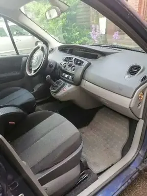 Renault Scenic Scenic 1.6 16V Confort Authentique Bild 4