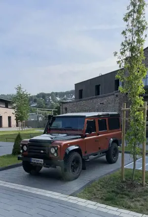 Land Rover Defender 110 Station Wagon Fire  Ice