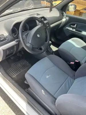 Renault Clio 1.4 16V Dynamique Bild 4