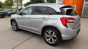 Citroen C4 Aircross Exclusive 4WD/Navi/Kamera/Pano Bild 3