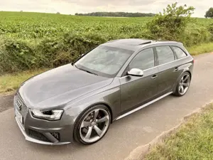 Audi RS4 Avant | Pano | BO | 20“ Zoll