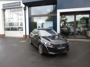 Peugeot e-208 Allure Elektromotor 136