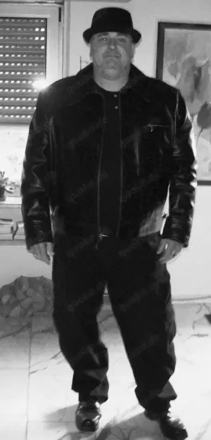 Mann, zuverlässig sucht Paar oder Frau. Gerne Dauerfreundschaft (ohne Druck und mit Zeit)!