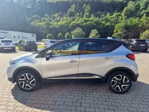 Renault Captur Intens--NAVI/KAMERA/Shzg/17"ALU/1.Hand/