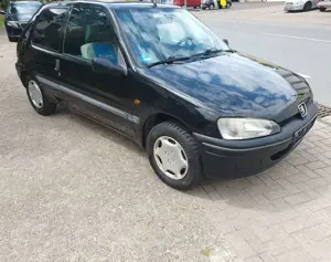 Peugeot 106 Klein Flizer ZV FB. 8 fach bereift TÜV neu