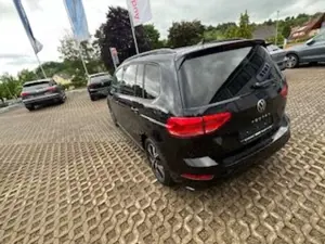 Volkswagen Touran 1.5 TSI ACT OPF DSG Highline Bild 4