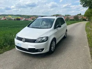 Volkswagen Golf 2.0 TDI MATCH, AHK, Schiebed., wenig KM