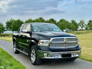 Dodge RAM 1500 5.7 HENK CREW CAB Laramie Unfallfrei 4X4