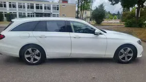 Mercedes-Benz E 220 E 220 d T 9G-TRONIC