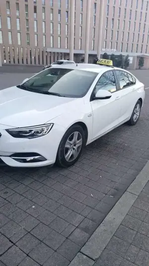 Opel Insignia Taxi Paket