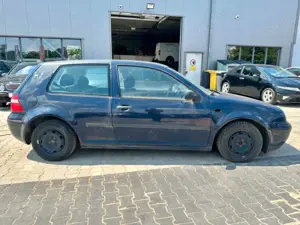 Volkswagen Golf *OHNE KATALYSATOR*KEIN TÜV*KLIMA !! Bild 2