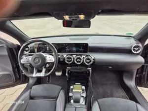 Mercedes-Benz CLA 35 AMG CLA 35 AMG 4Matic (118.651)