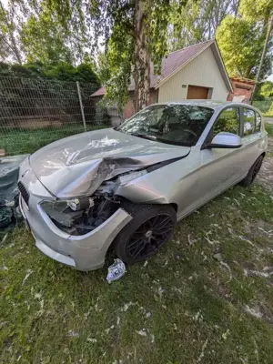 BMW 116 Standart Bild 1