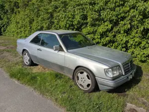 Mercedes-Benz E 200 E 200 C