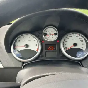 Peugeot 207 Urban Move Bild 5