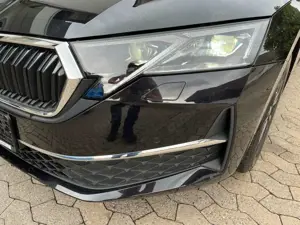 Skoda Octavia 2.0 TDI Selection  DSG NAVI HEAD-UP LED Bild 3