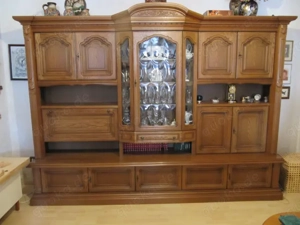 Rustikaler Schrank