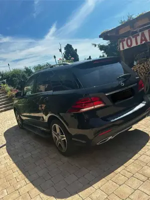 Mercedes-Benz GLE 350 d 4Matic 9G-TRONIC AMG Line