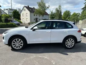 Porsche Cayenne Diesel/ Navi/ Xenon/ ACC/ Pano Bild 3