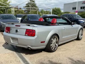 Ford Mustang GT V8 Cabrio Automatik Bild 4