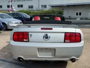 Ford Mustang GT V8 Cabrio Automatik Bild 5