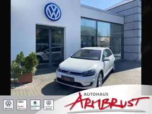 Volkswagen Golf e- 100KW (136 PS) 1-Gang-Automatik Bluetooth