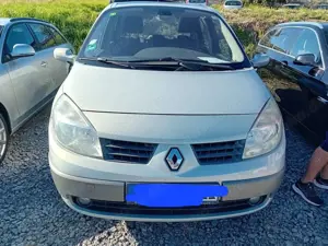 Renault Scenic 2.0 16V Confort Expression Bild 1