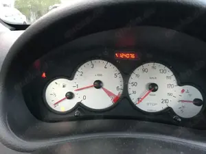 Peugeot 206 CC 110 Platinum Bild 3