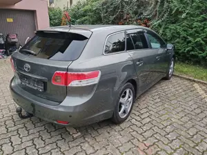 Toyota Avensis Combi 2.2 D-4D Automatik Executive