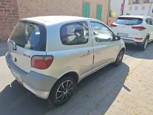 Toyota Yaris Yaris 1.0 linea sol Bild 4