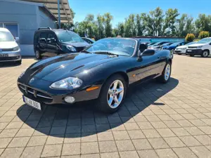 Jaguar XK8 Cabriolet 4.0 V8 Top Zustand!
