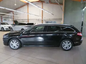 Peugeot 508 SW Allure*sehr gepflegt*Panorama*LED*HuD Bild 2