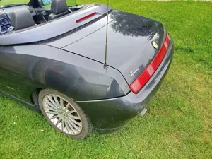 Alfa Romeo Spider 2.0 16V Twin Spark Bild 4 Alfa Romeo Spider 2.0 16V Twin Spark Bild 4