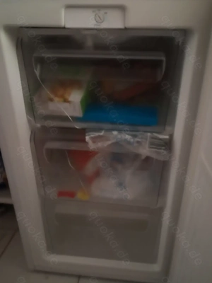 Gefrierschrank  mit drei Schubladen 