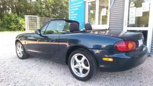 Mazda MX-5 1.6i 16V Bild 4
