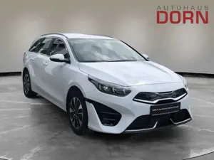 Kia Ceed SW / cee'd SW Spirit 1.6 PHEV DCT6 Sitzkomfort-/ Technikpaket Bild 4