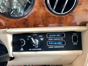 Rolls-Royce Silver Spur 6.7 V8 H-Kennzeichen "Top zustand Perle" 64.500 KM Bild 4