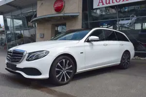 Mercedes-Benz E 300 T de*Hybrid*Head-up*Panorama*Totwinkel*360° Bild 3