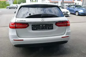 Mercedes-Benz E 300 T de*Hybrid*Head-up*Panorama*Totwinkel*360° Bild 5