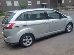 Ford Grand C-Max Grand C-Max 1.5 TDCi Start-Stopp-System Aut. COOL