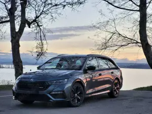 Skoda Octavia Octavia Combi 2.0 TSI DSG RS